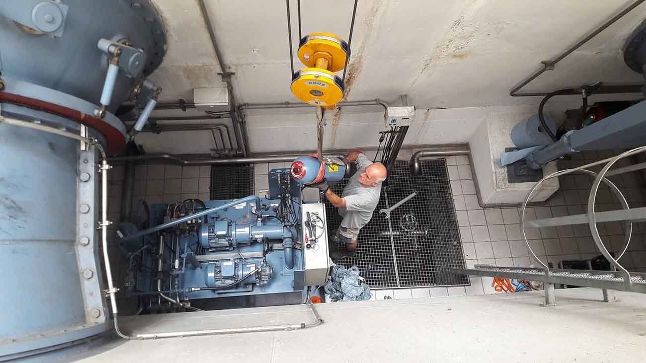 Instandhaltungsarbeiten im Wasserkraftwerk Kemmelbach